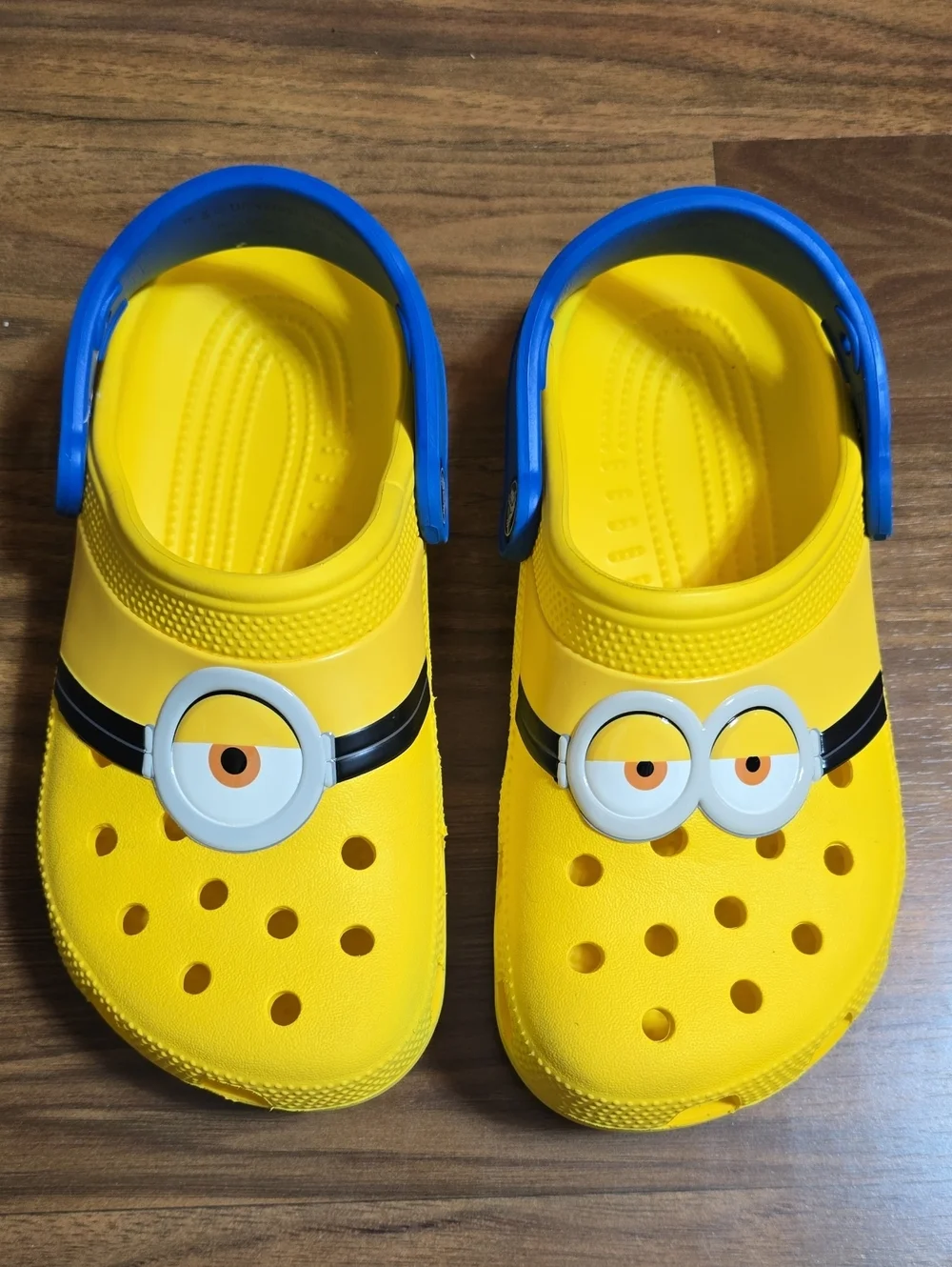 Crocs Unisex-Child Fun Lab Minion Clogs - I Am Minion
